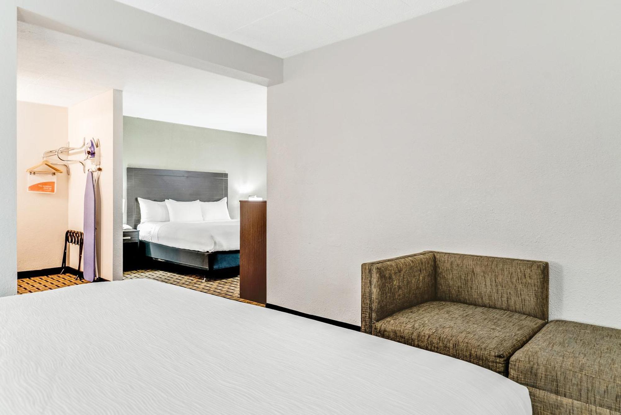 Quality Inn Detroit Downtown Exteriör bild